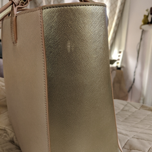 Tory Burch Large Emerson Tote - Picture 4 of 8